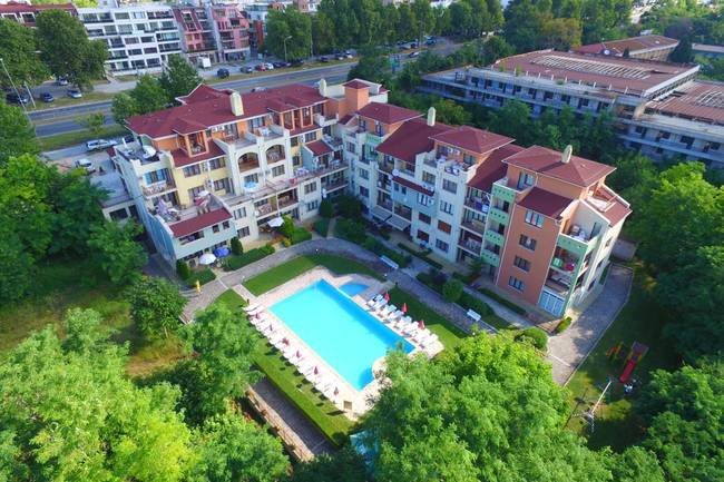 Сиа Парк Хомес Нешков