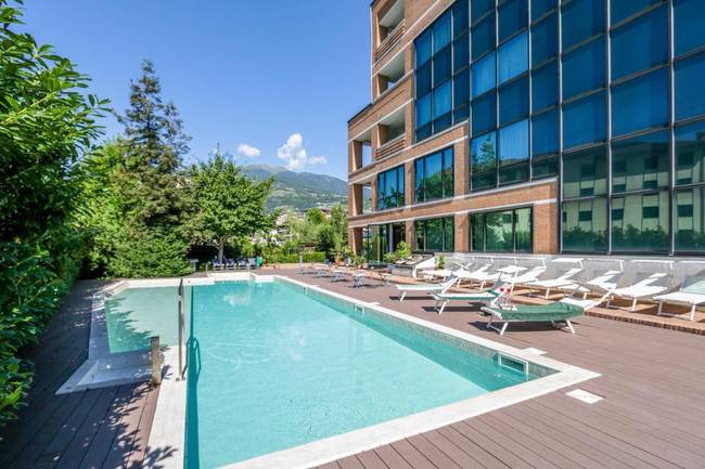 Хостеллерие Ду Чевал Бланк