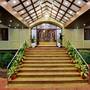 Горящие туры в отель The Bell Hotel & Convention Centre  - 1
