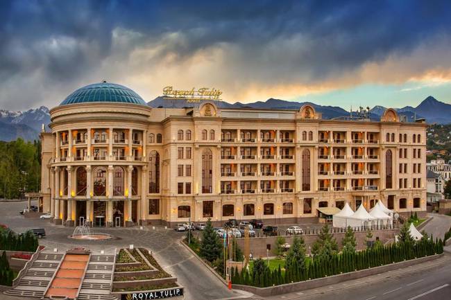 Отель Royal Tulip Almaty 