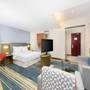 Горящие туры в отель Holiday Inn Express Dalian City Centre - 3