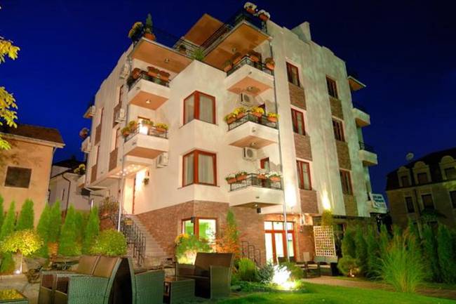 Кветни Конаки Отель