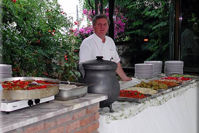 Дипломат