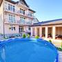 Горящие туры в отель Lazurit Guesthouse - 1