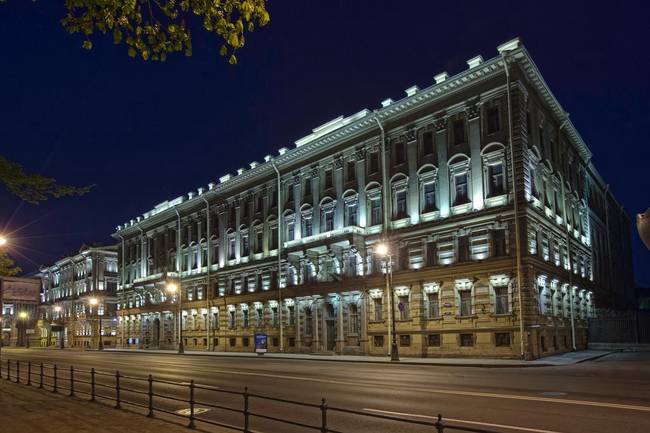 Се Бридге Отель