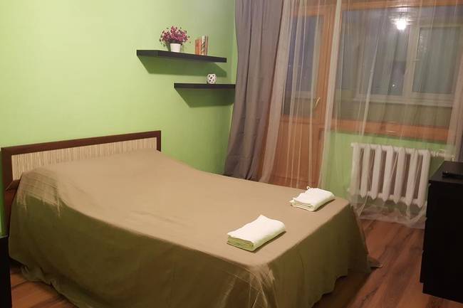 Пенинсула Апарт