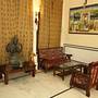 Горящие туры в отель OYO Premium Jorawar Singh Gate Gangapole - 1