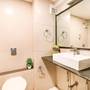 Горящие туры в отель OYO Rooms Majestic KG Road - 4