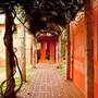 Горящие туры в отель The Courtyard House - 2
