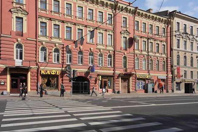 Риналди На Московском 18