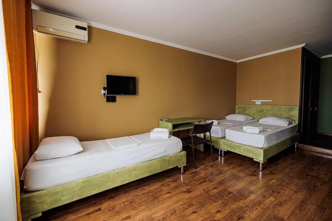Отель Тбилиси Централ бай Мгзавреби