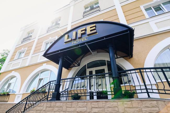 Отель LIFE 