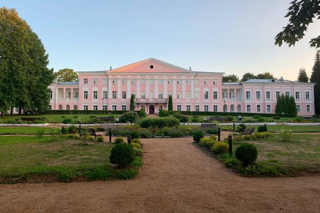 Селигер Палас