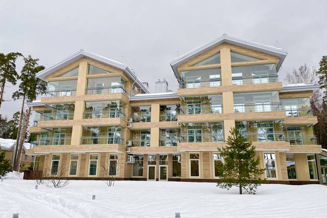 Первая Линия. Хилс Каре Ресорт
