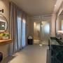 Горящие туры в отель Lavish Suites - 3