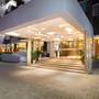 Горящие туры в отель Swiss-Belhotel Pondok Indah - 1
