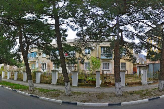 Волф Апартментс