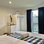 Горящие туры в отель RedDoorz Premium near Senggigi Beach - 2