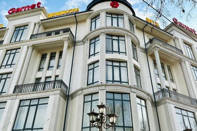 Гарнет Хотел