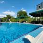 Горящие туры в отель Rich Park Hotel - 1