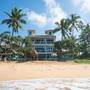 Горящие туры в отель At Ease Beach Hotel - 1