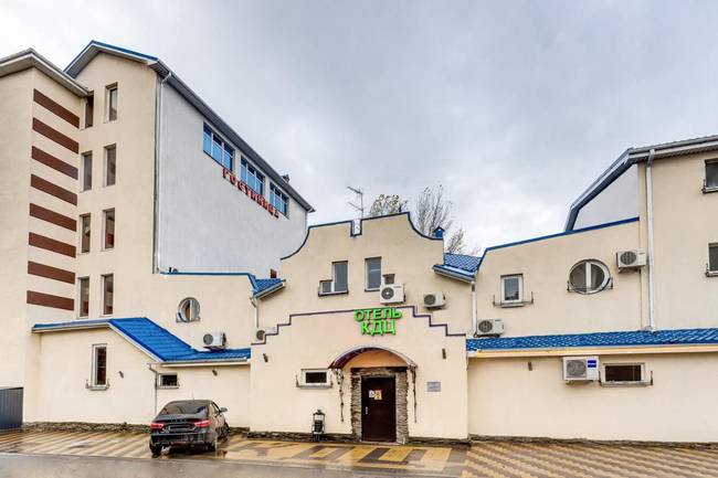 Хотел КДК (КДЦ)