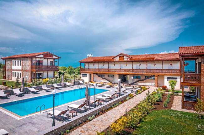 Chateau Mosmieri Hotel & Winery