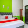 Горящие туры в отель Super OYO 2835 Sakinah Family Residence - 6